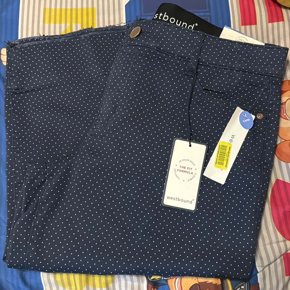 Brand new women’s westbound capris